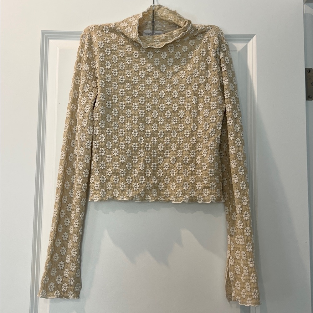 Carly Jean Los Angeles Floral Lace Top in Cream